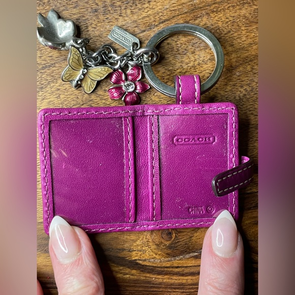COACH Red Embossed Patent Leather Picture Frame Bag Charm w/Flower & Butterly - Picture 5 of 5